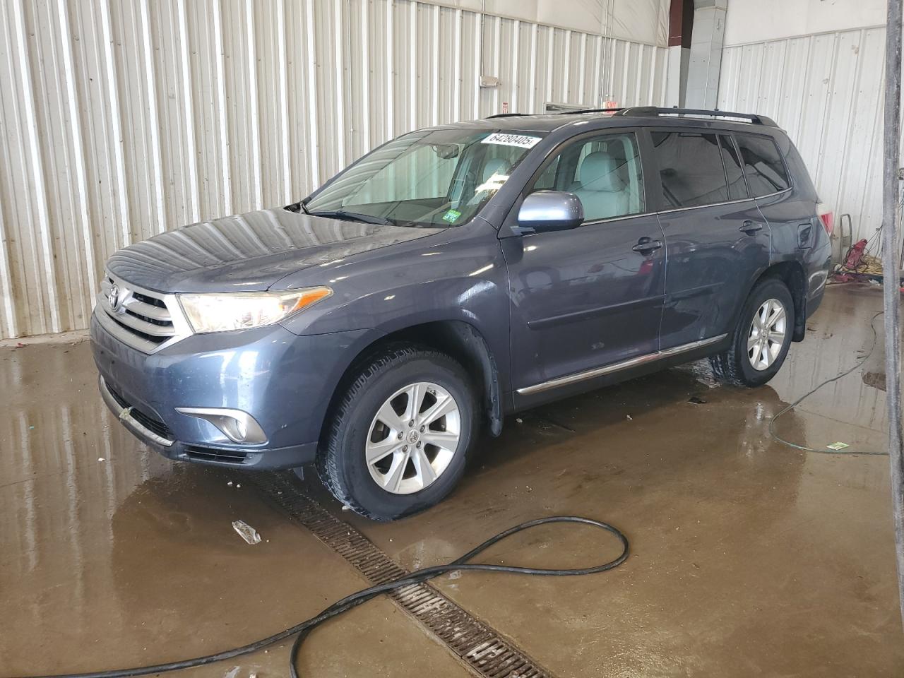 TOYOTA HIGHLANDER 2011