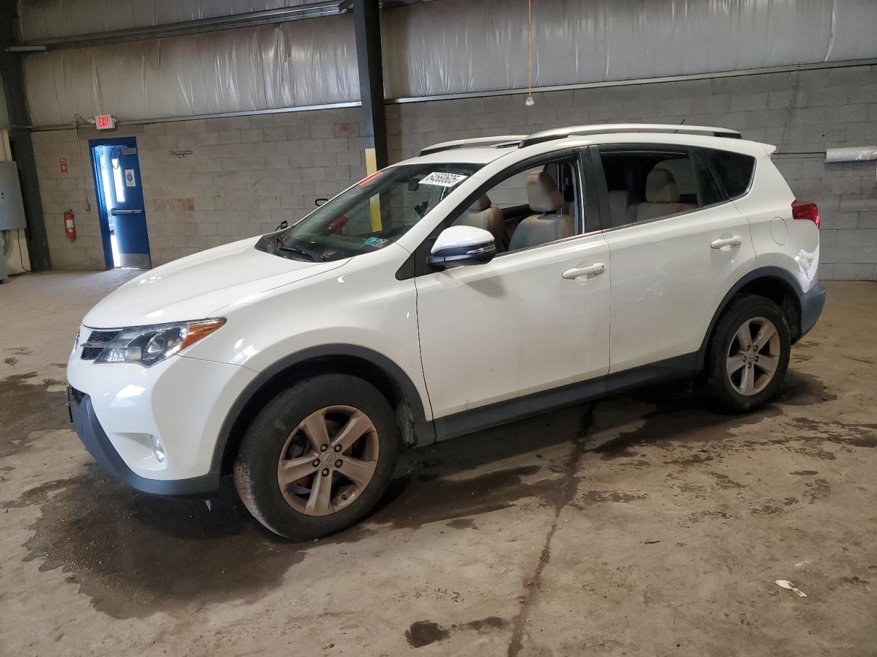 TOYOTA RAV4 XLE 2014