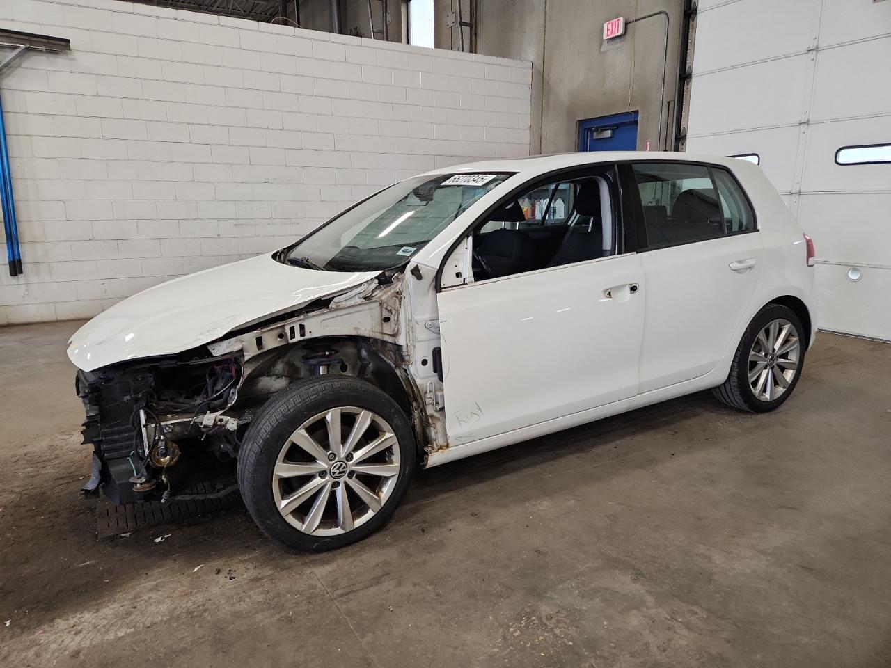 VOLKSWAGEN GOLF 2012