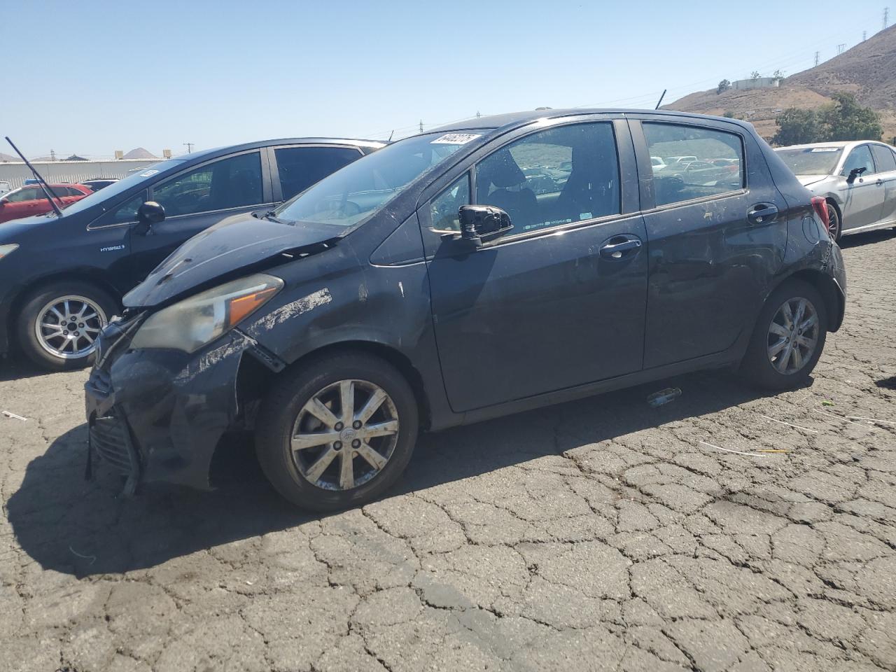 TOYOTA YARIS 2015