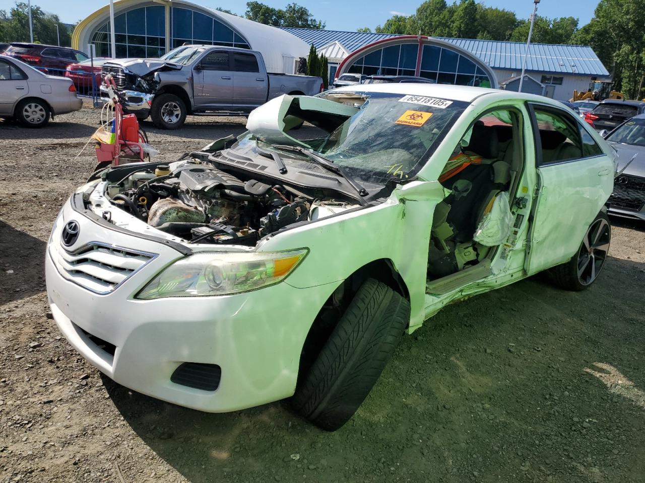 TOYOTA CAMRY BASE 2011