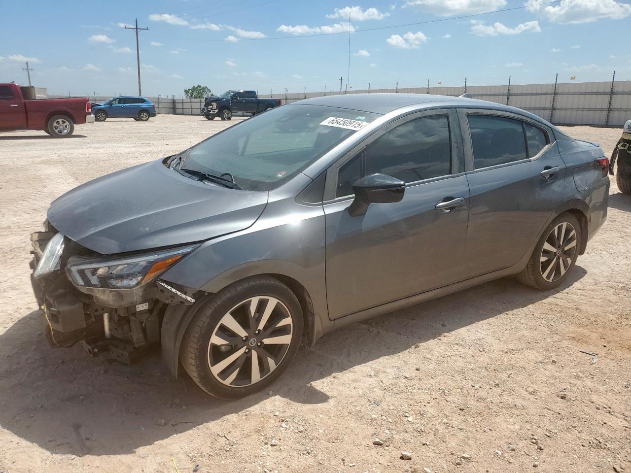 NISSAN VERSA SR 2020