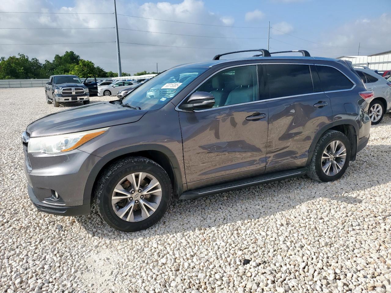 TOYOTA HIGHLANDER 2015