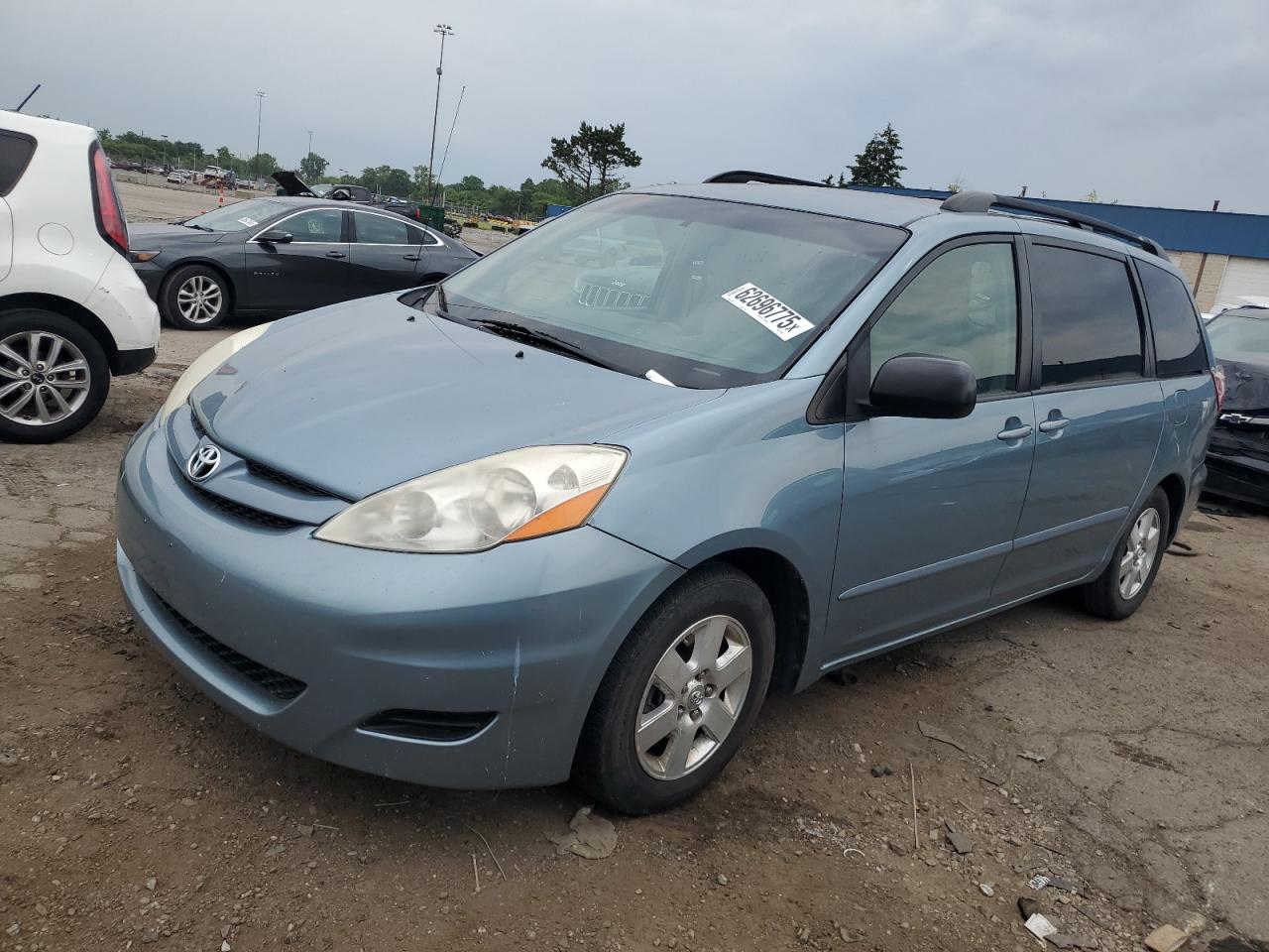 TOYOTA SIENNA CE 2008