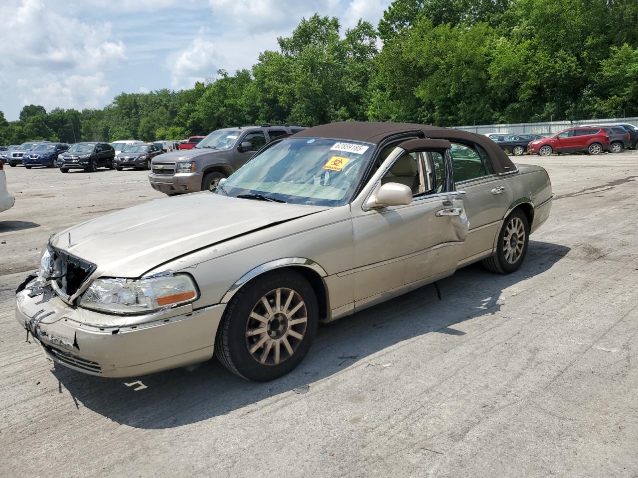 LINCOLN TOWN CAR S 2007