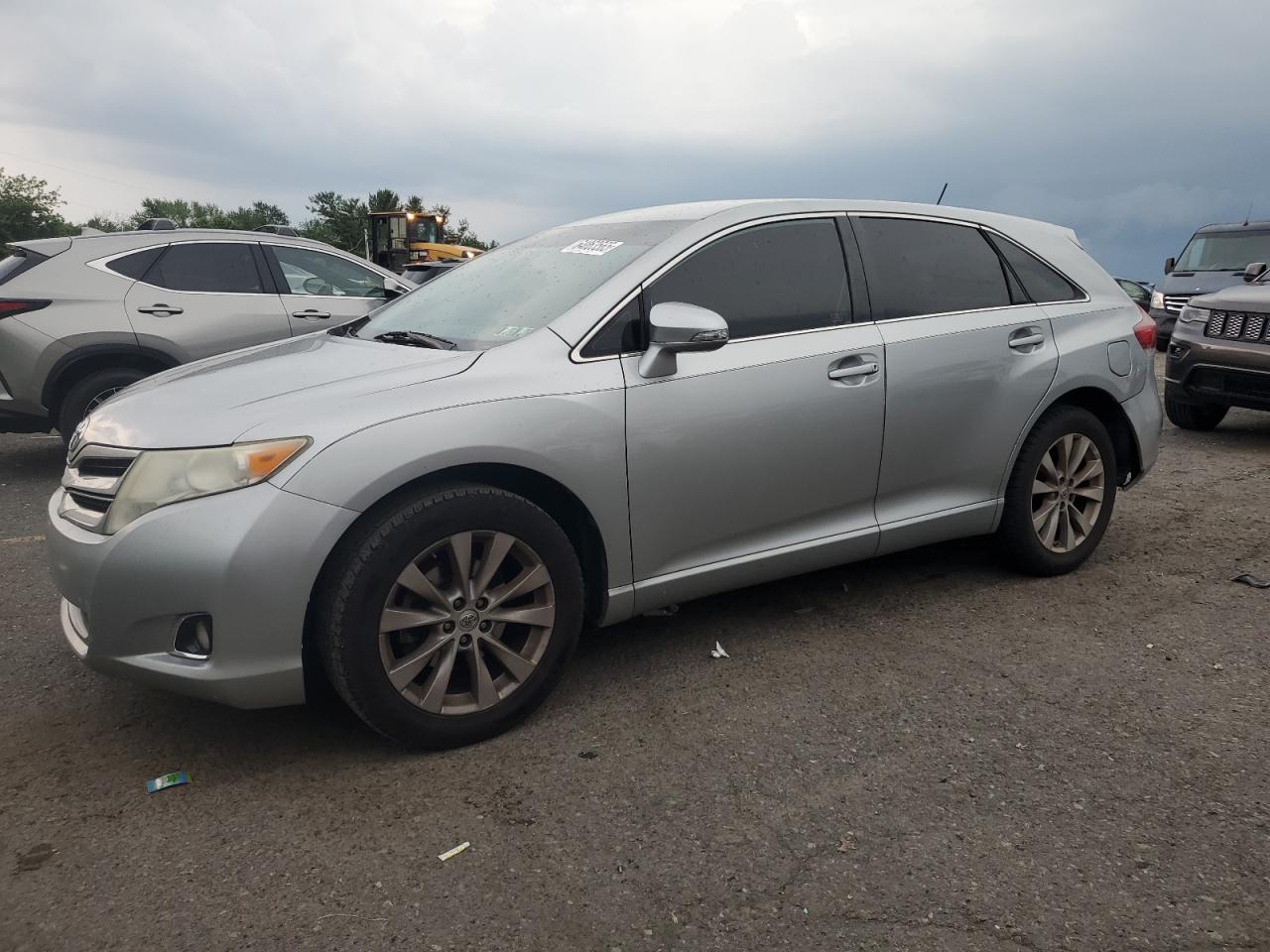 TOYOTA VENZA LE 2015