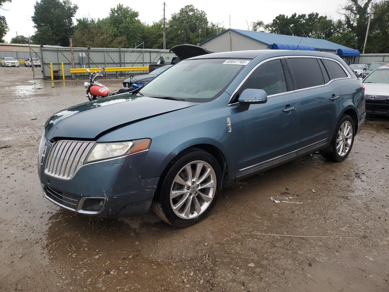 LINCOLN MKT 2010
