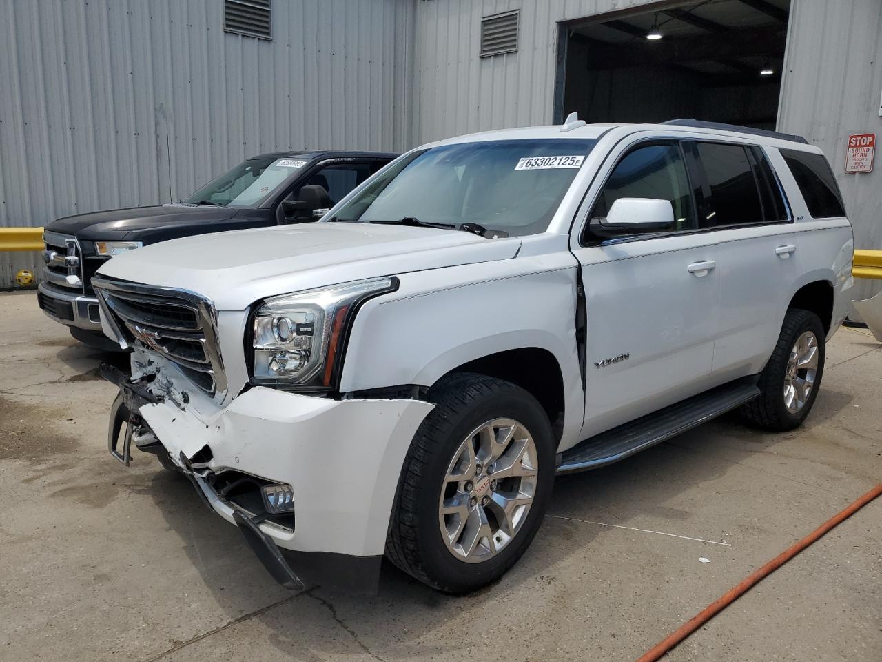 GMC YUKON SLT 2016