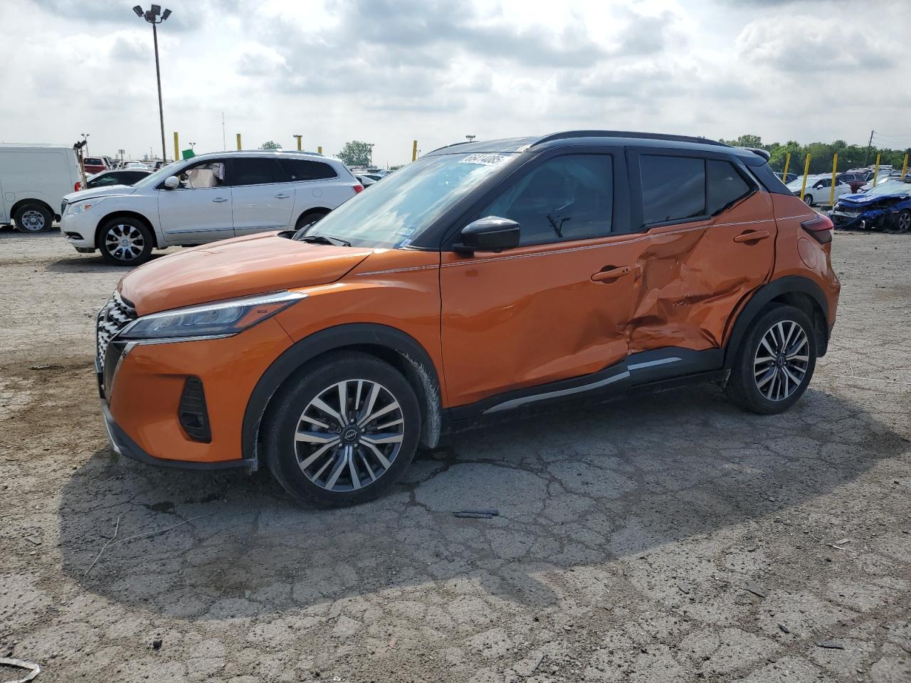 NISSAN KICKS SR 2023