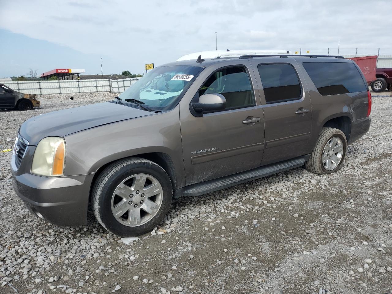 GMC YUKON XL C 2011