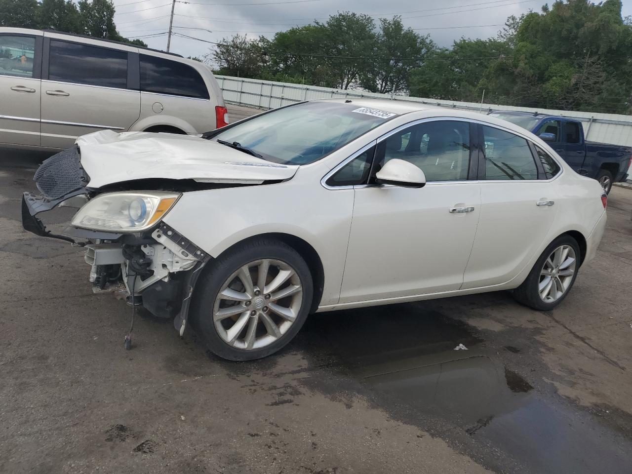 BUICK VERANO 2012