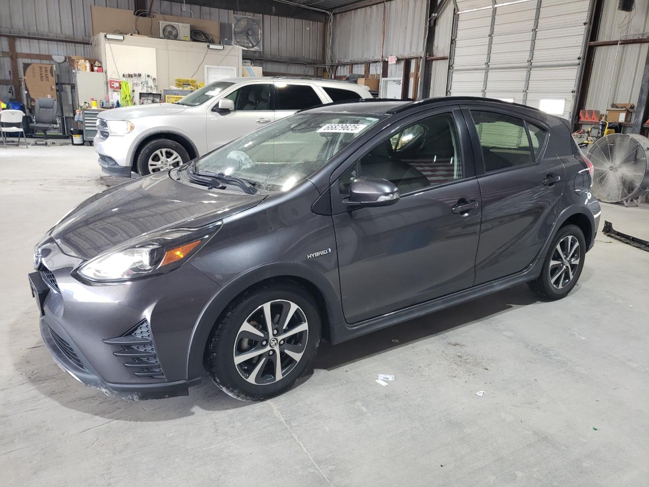 TOYOTA PRIUS C 2018