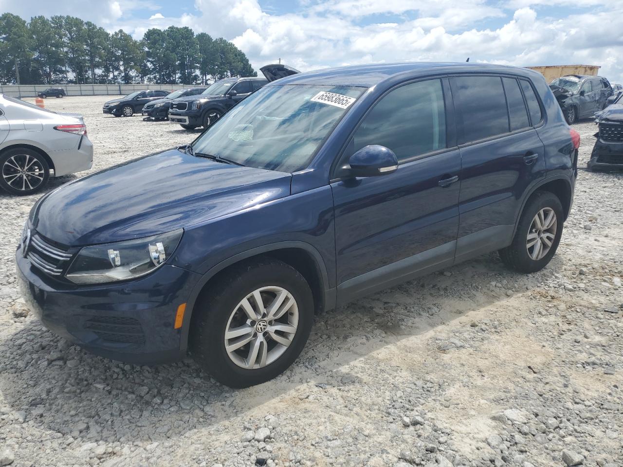 VOLKSWAGEN TIGUAN S 2012