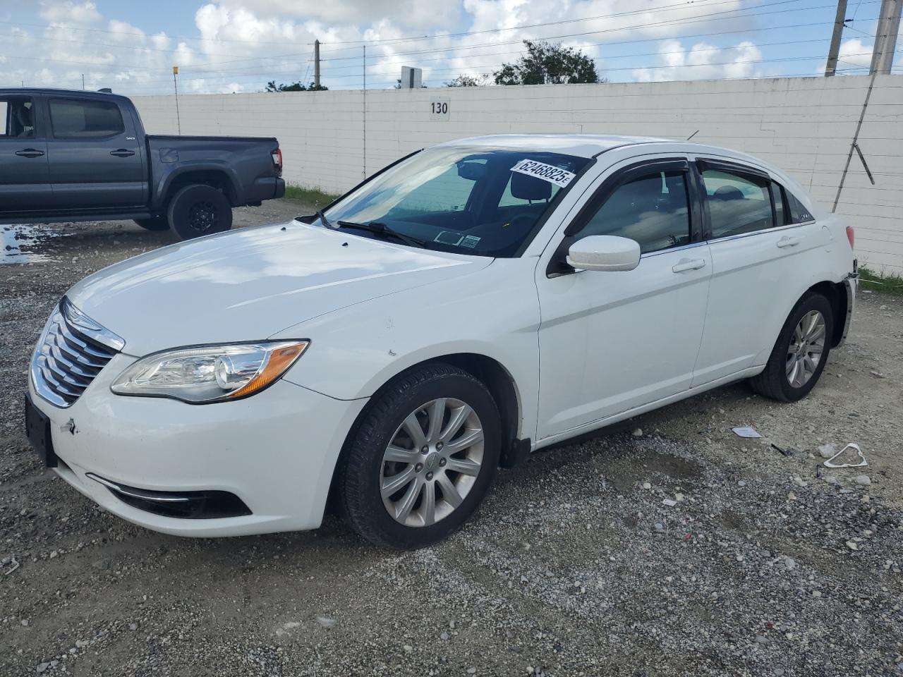 CHRYSLER 200 TOURIN 2013