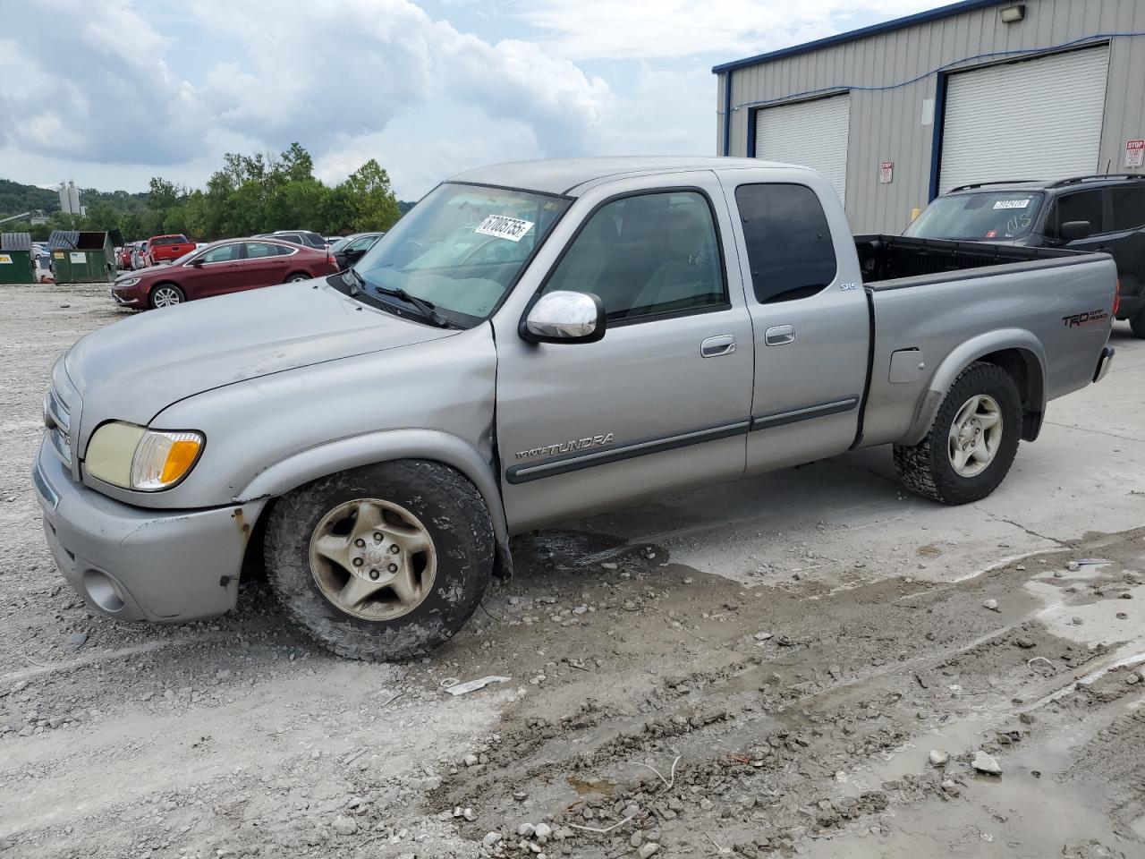 TOYOTA TUNDRA ACC 2004