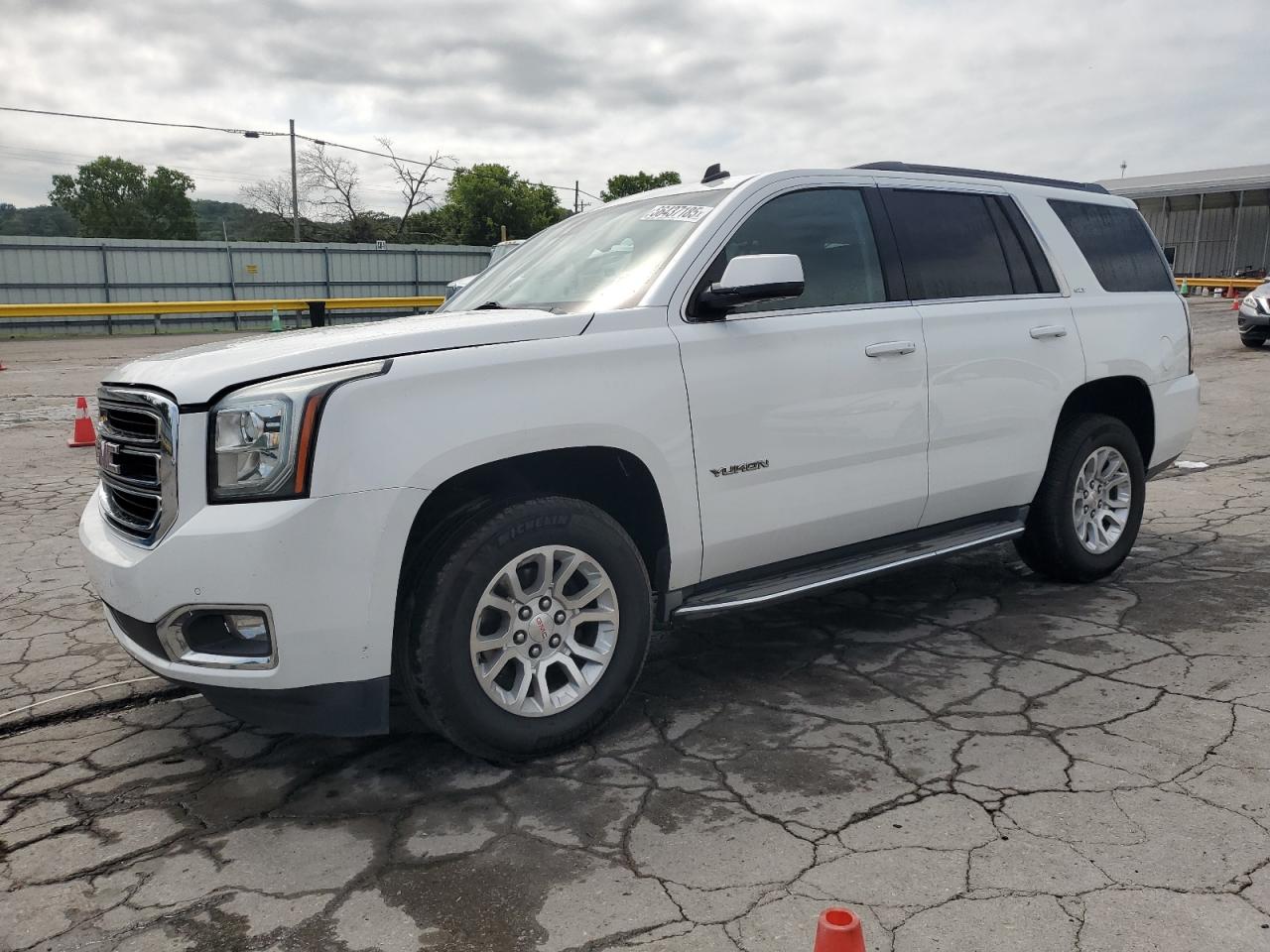 GMC YUKON SLT 2015
