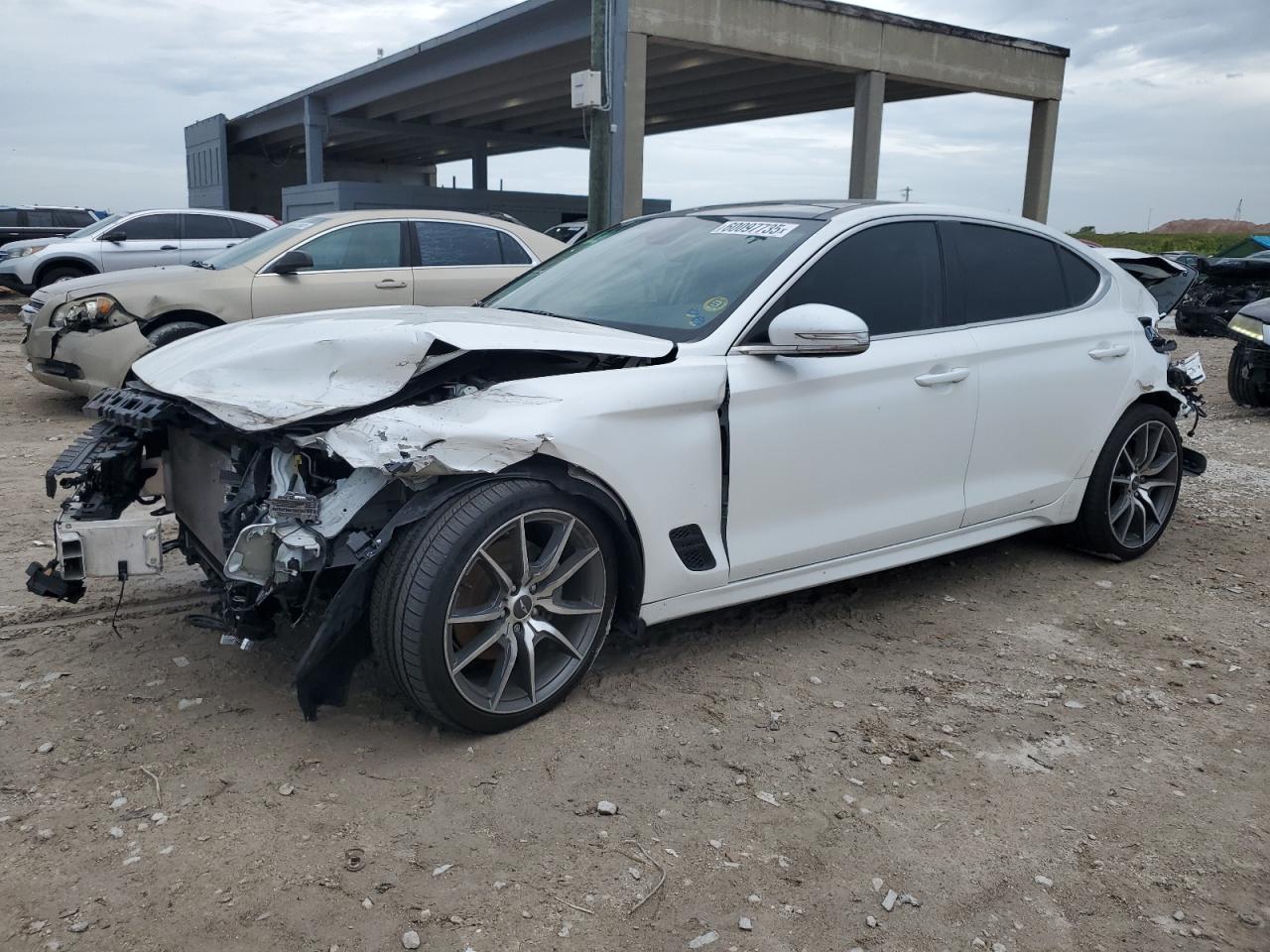 GENESIS G70 BASE 2022
