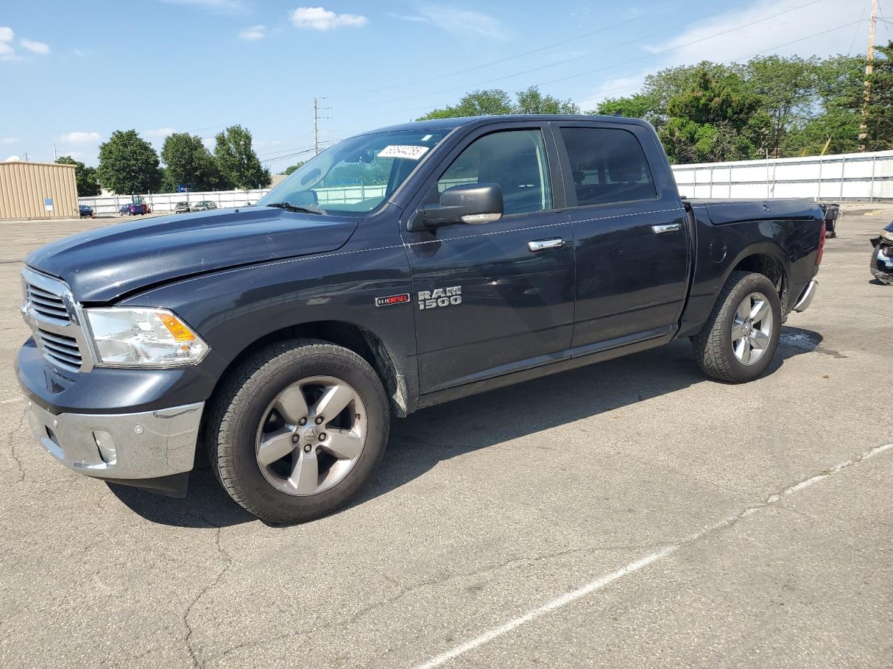RAM 1500 SLT 2015