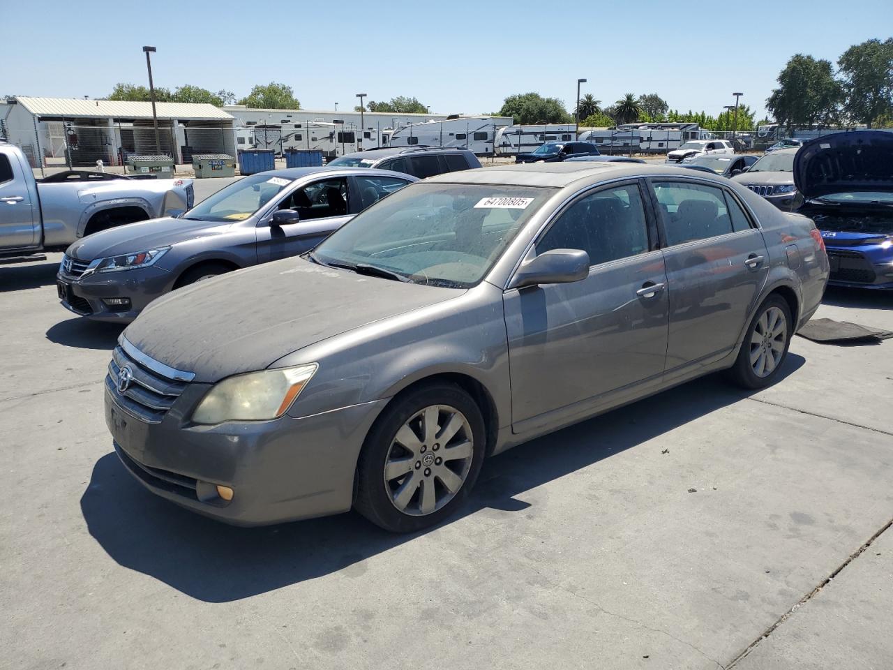TOYOTA AVALON XL 2005