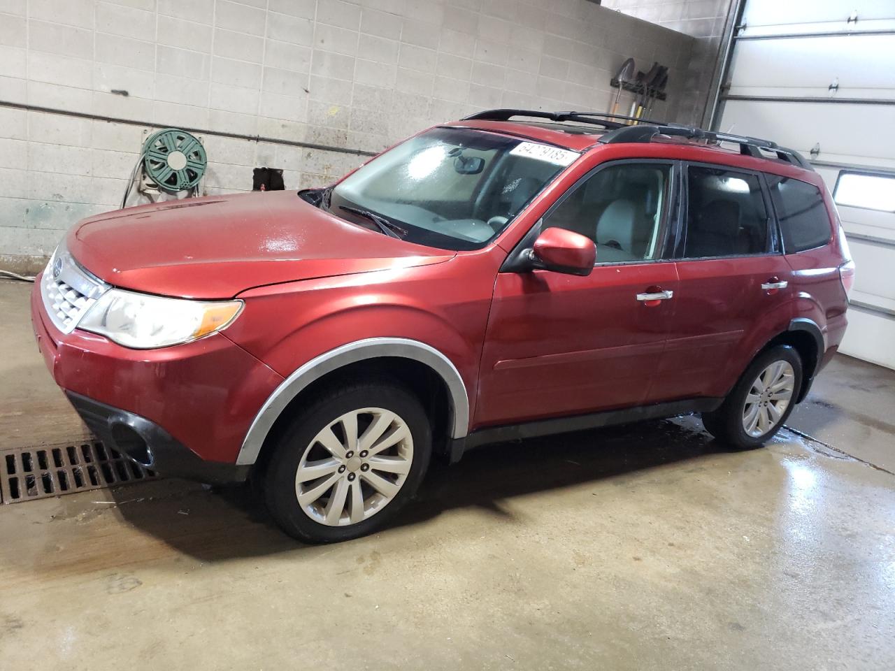 SUBARU FORESTER L 2011
