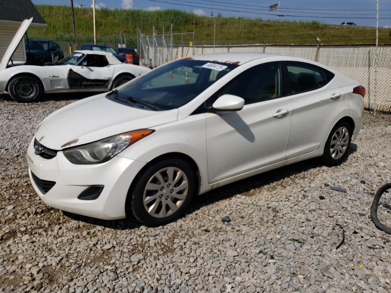 HYUNDAI ELANTRA GL 2011