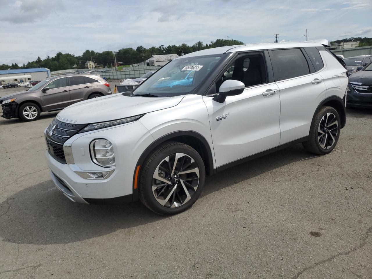 MITSUBISHI OUTLANDER 2025