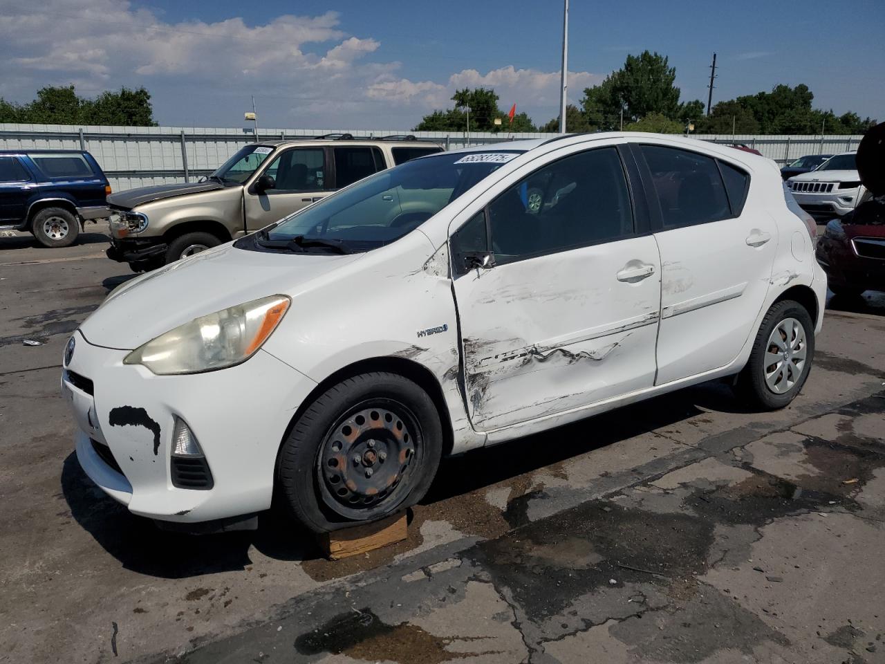 TOYOTA PRIUS C 2013