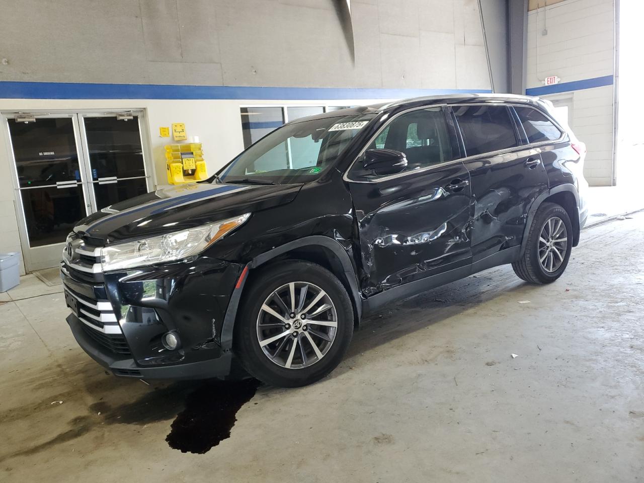 TOYOTA HIGHLANDER 2019