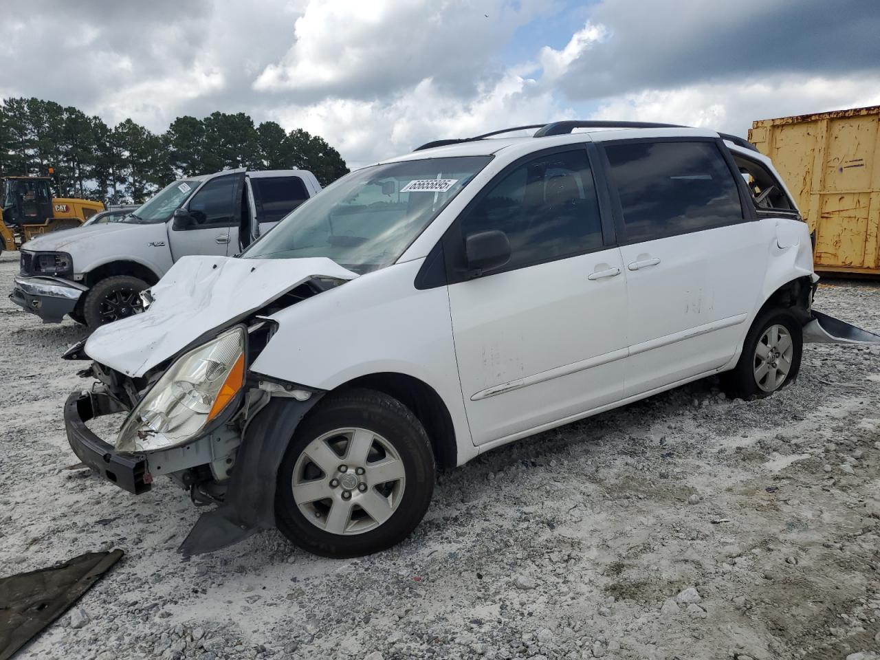 TOYOTA SIENNA CE 2010