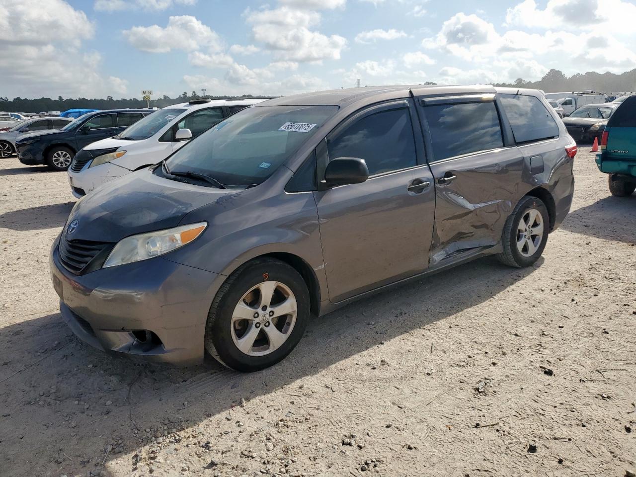 TOYOTA SIENNA 2017