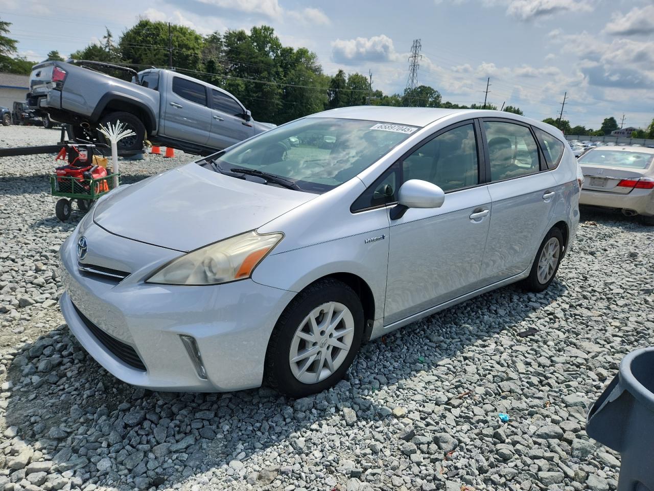 TOYOTA PRIUS V 2013