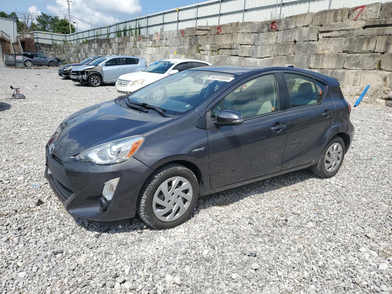 TOYOTA PRIUS C 2015