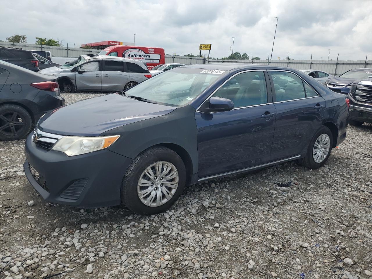 TOYOTA CAMRY L 2014