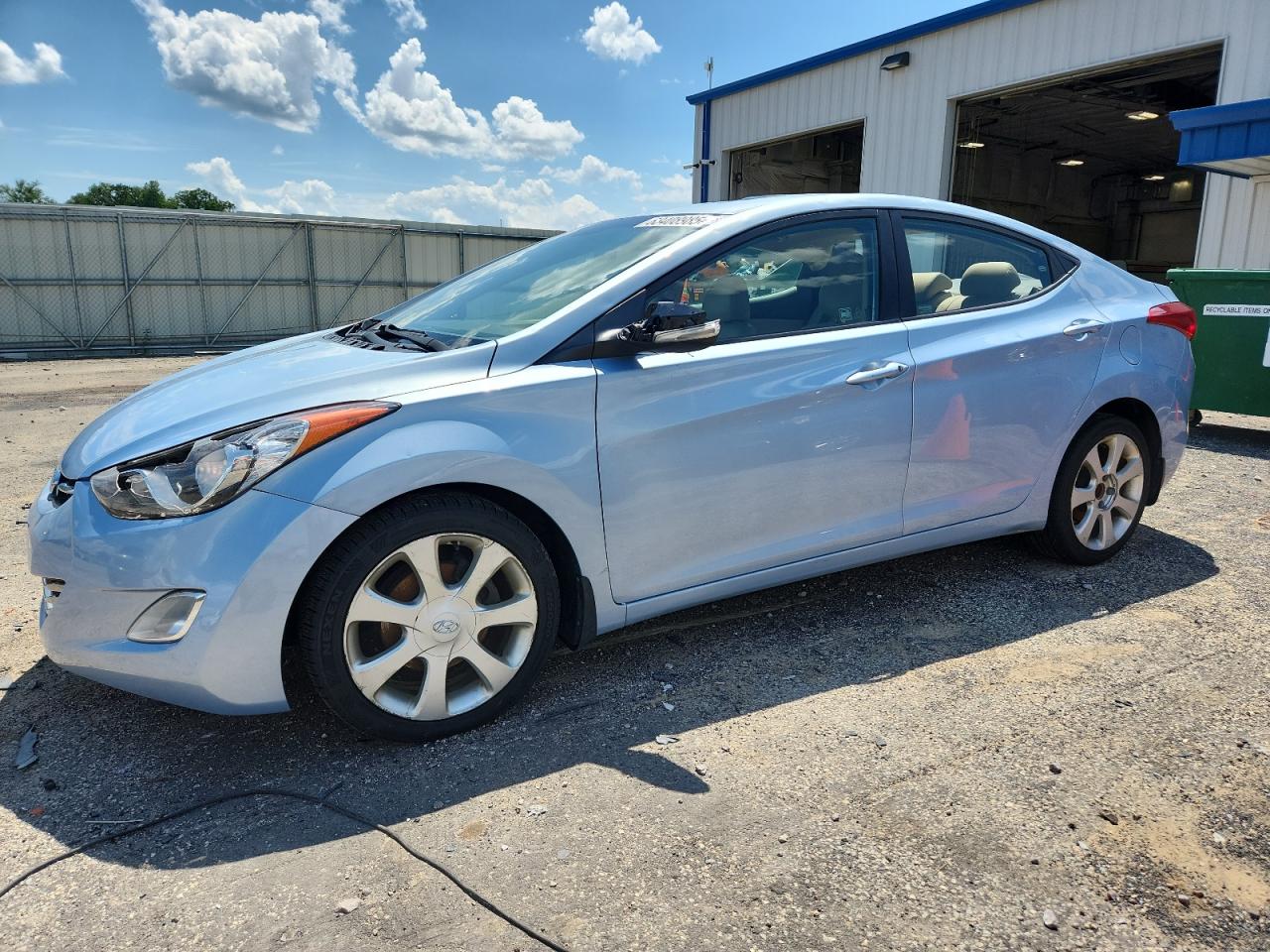 HYUNDAI ELANTRA GL 2012