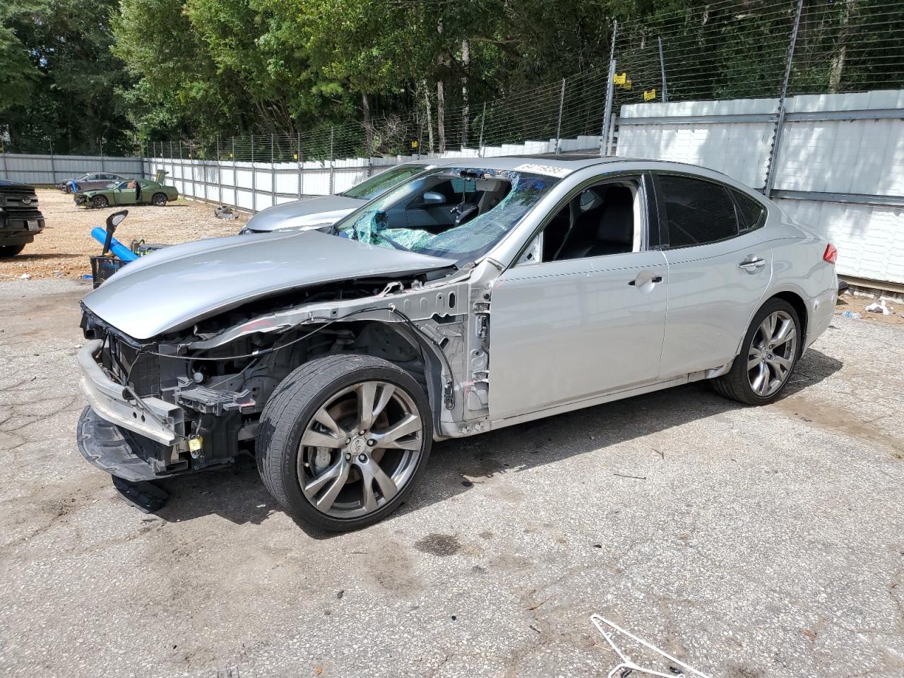 INFINITI M37 2011