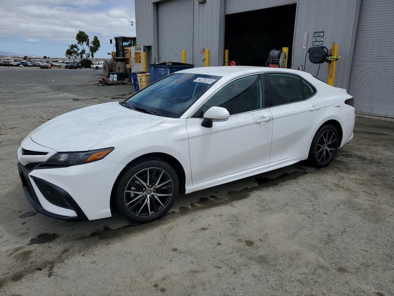 TOYOTA CAMRY 2023