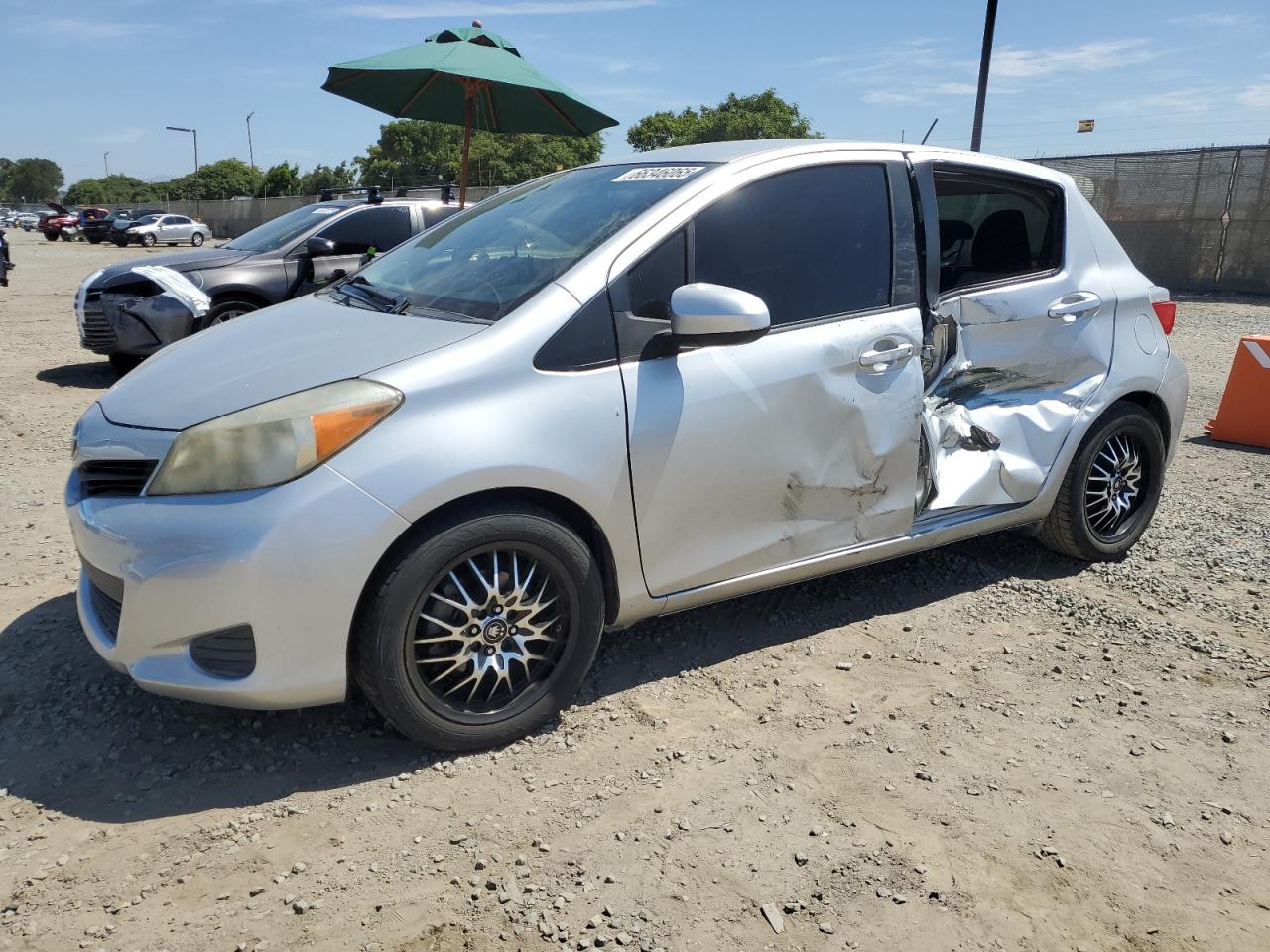 TOYOTA YARIS 2013