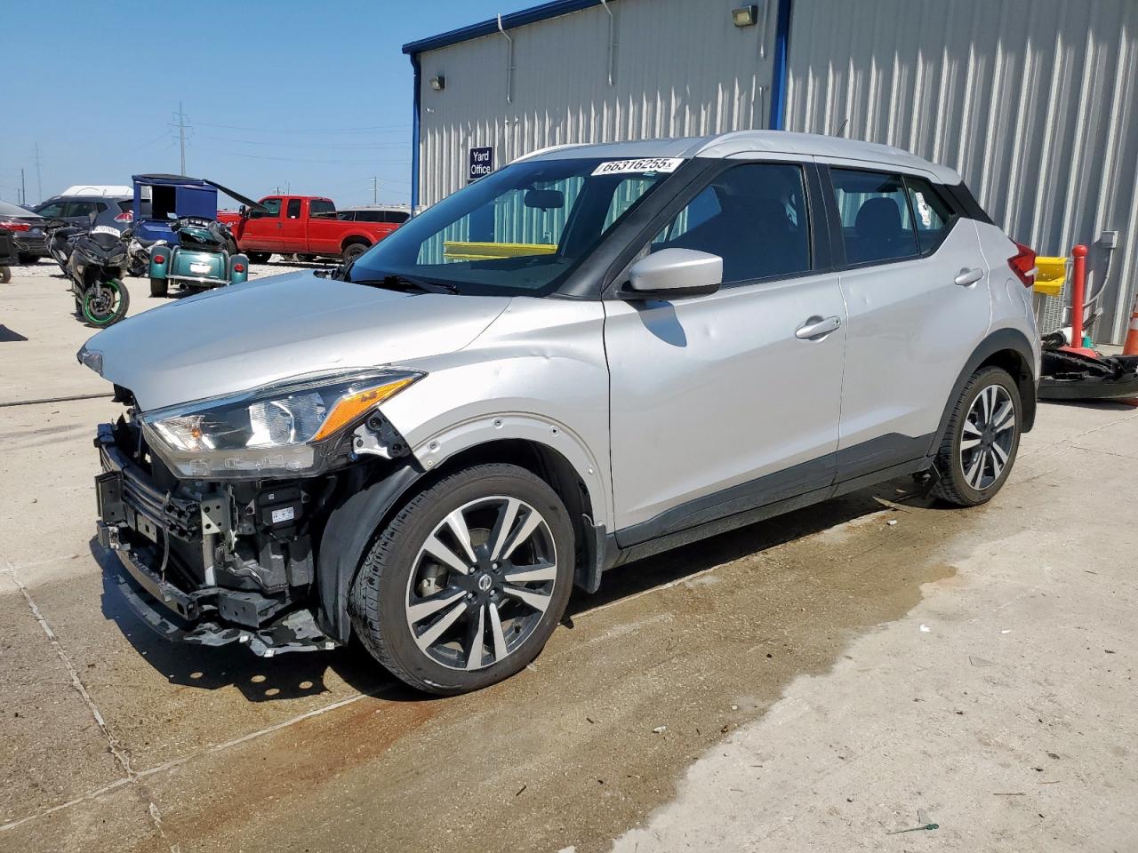 NISSAN KICKS SV 2020