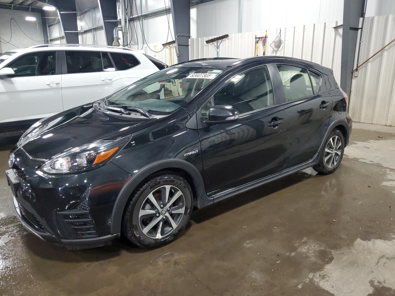 TOYOTA PRIUS C 2018