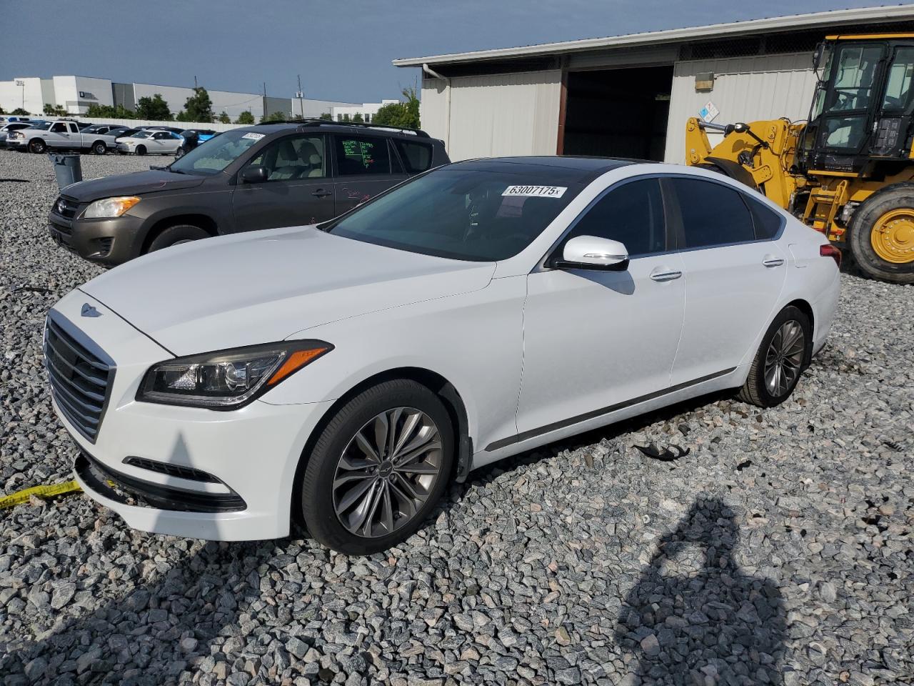 HYUNDAI GENESIS 3. 2015