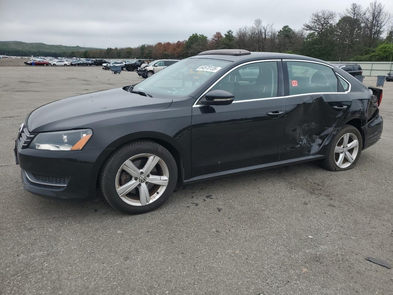 VOLKSWAGEN PASSAT 2012