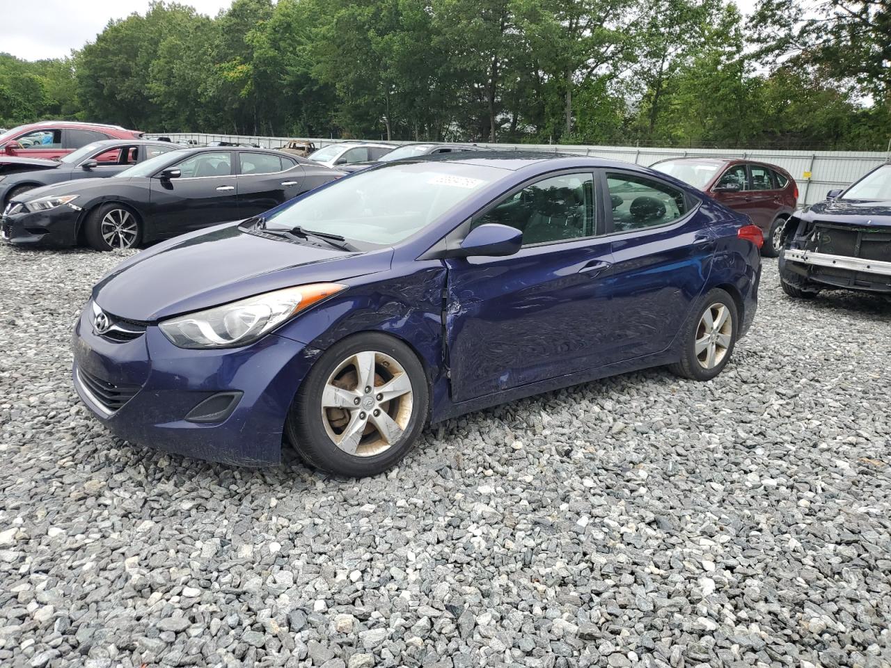 HYUNDAI ELANTRA GL 2013