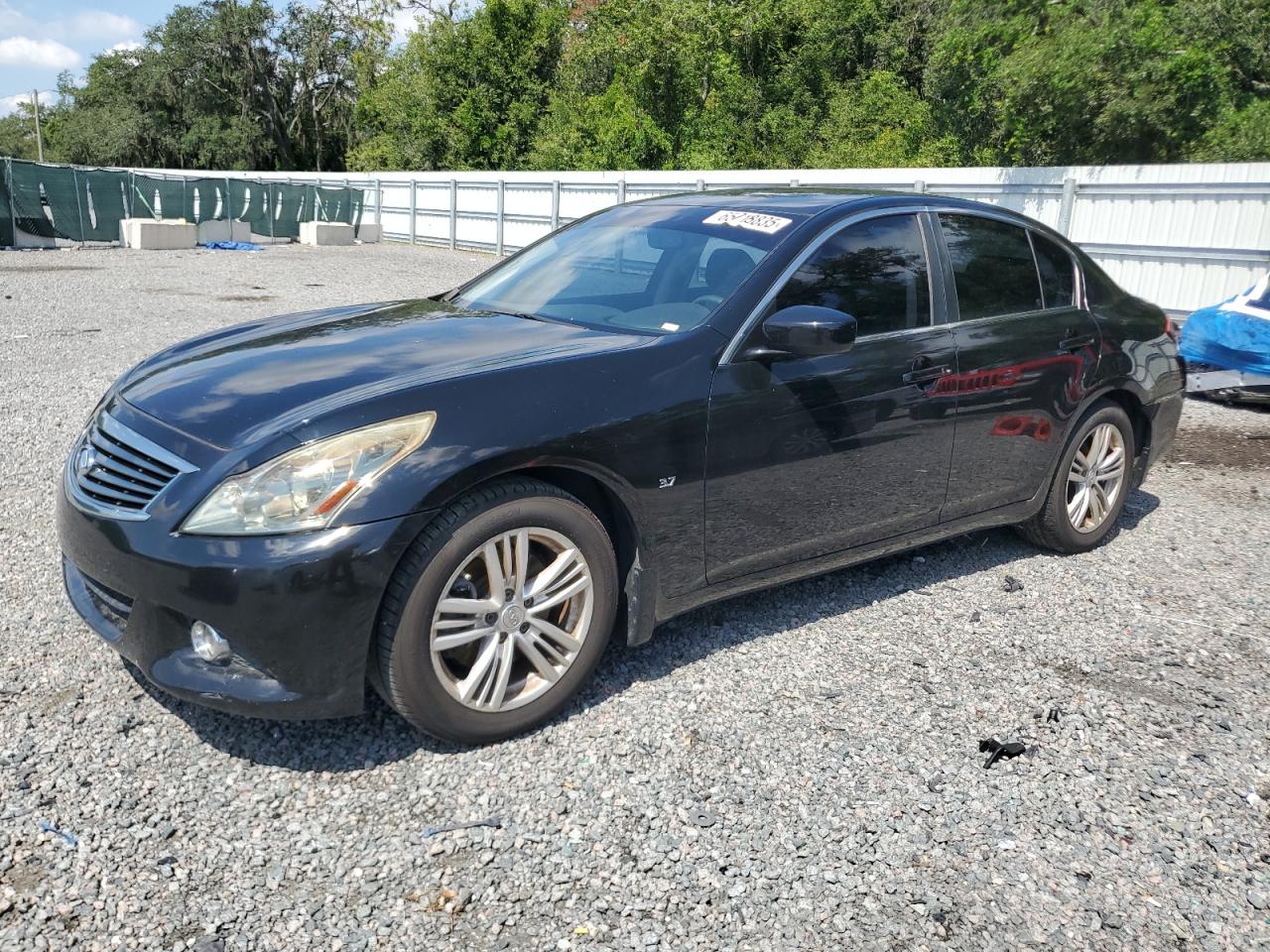 INFINITI Q40 2015