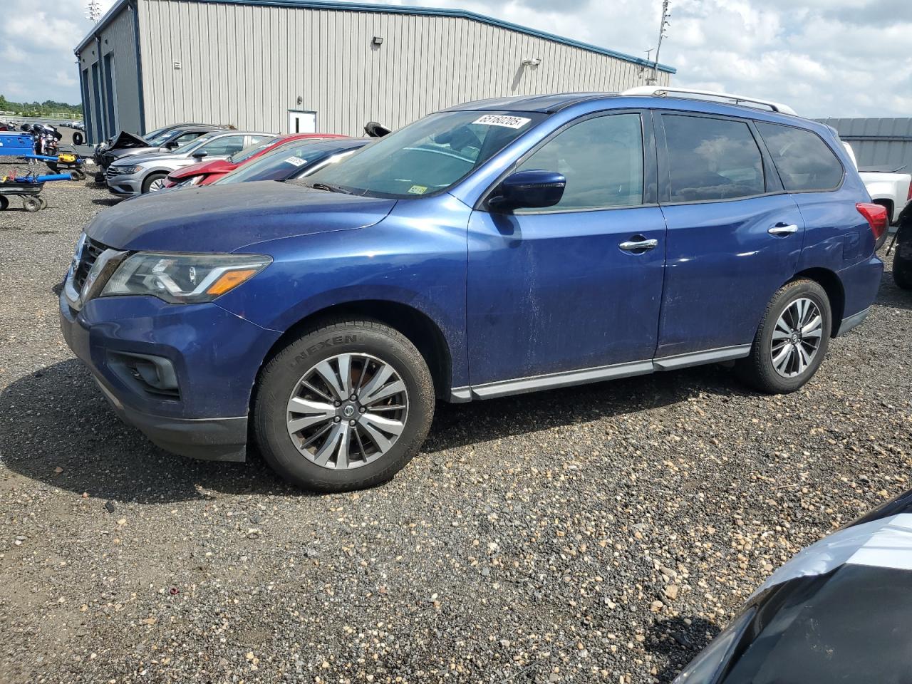 NISSAN PATHFINDER 2017