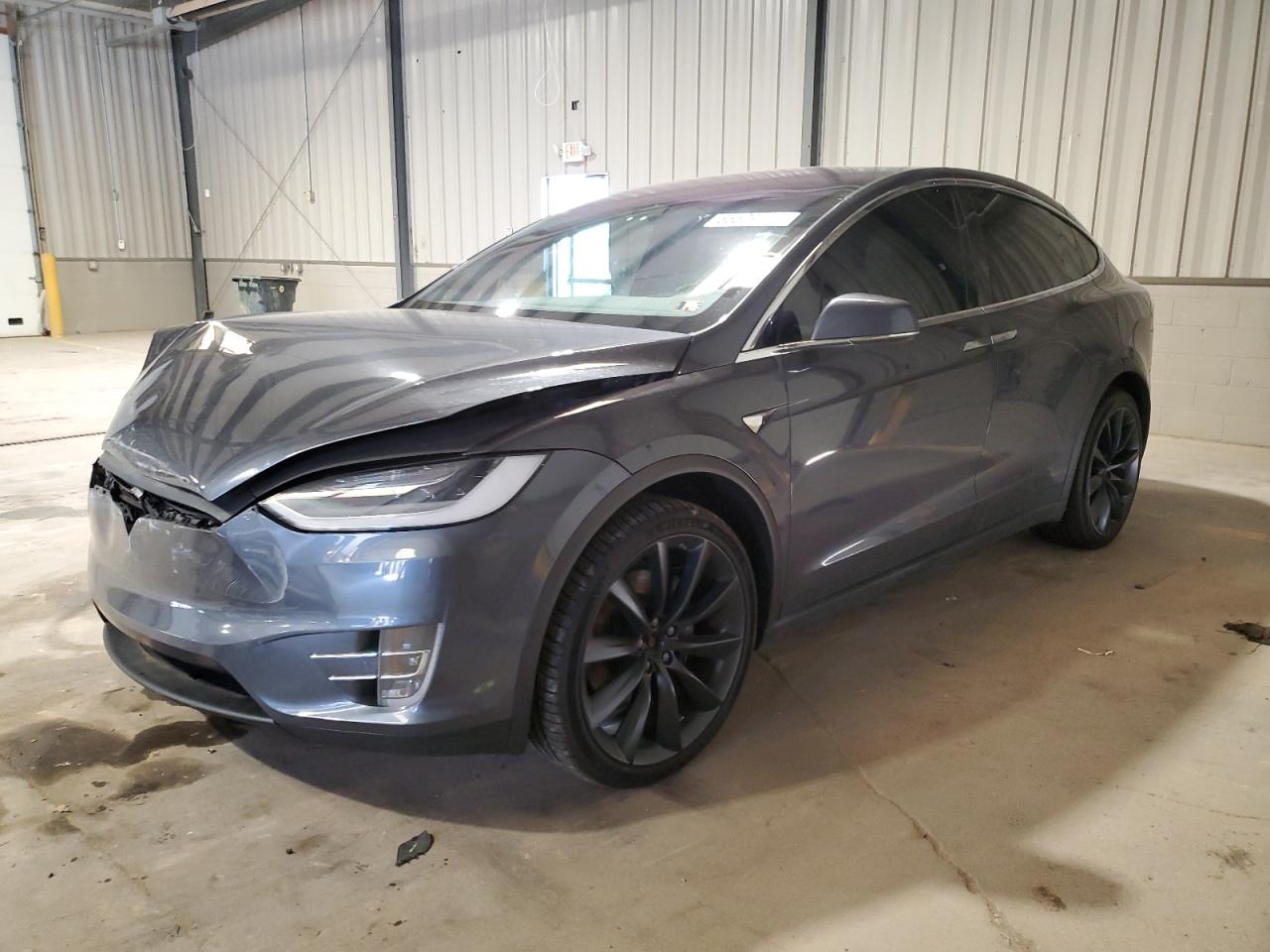 TESLA MODEL X 2020
