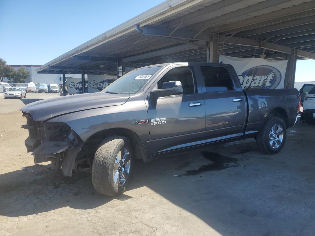 RAM 1500 SLT 2015