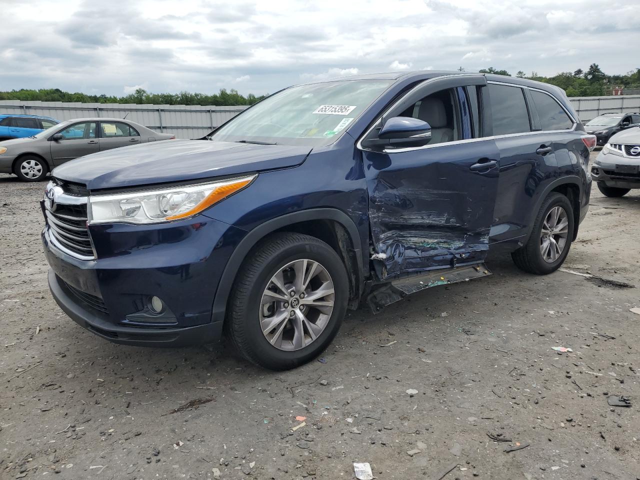 TOYOTA HIGHLANDER 2016