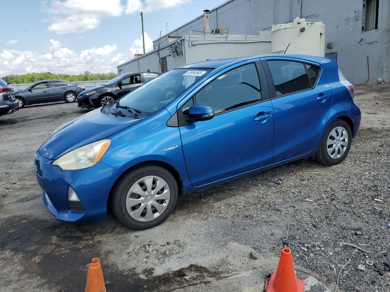 TOYOTA PRIUS C 2013