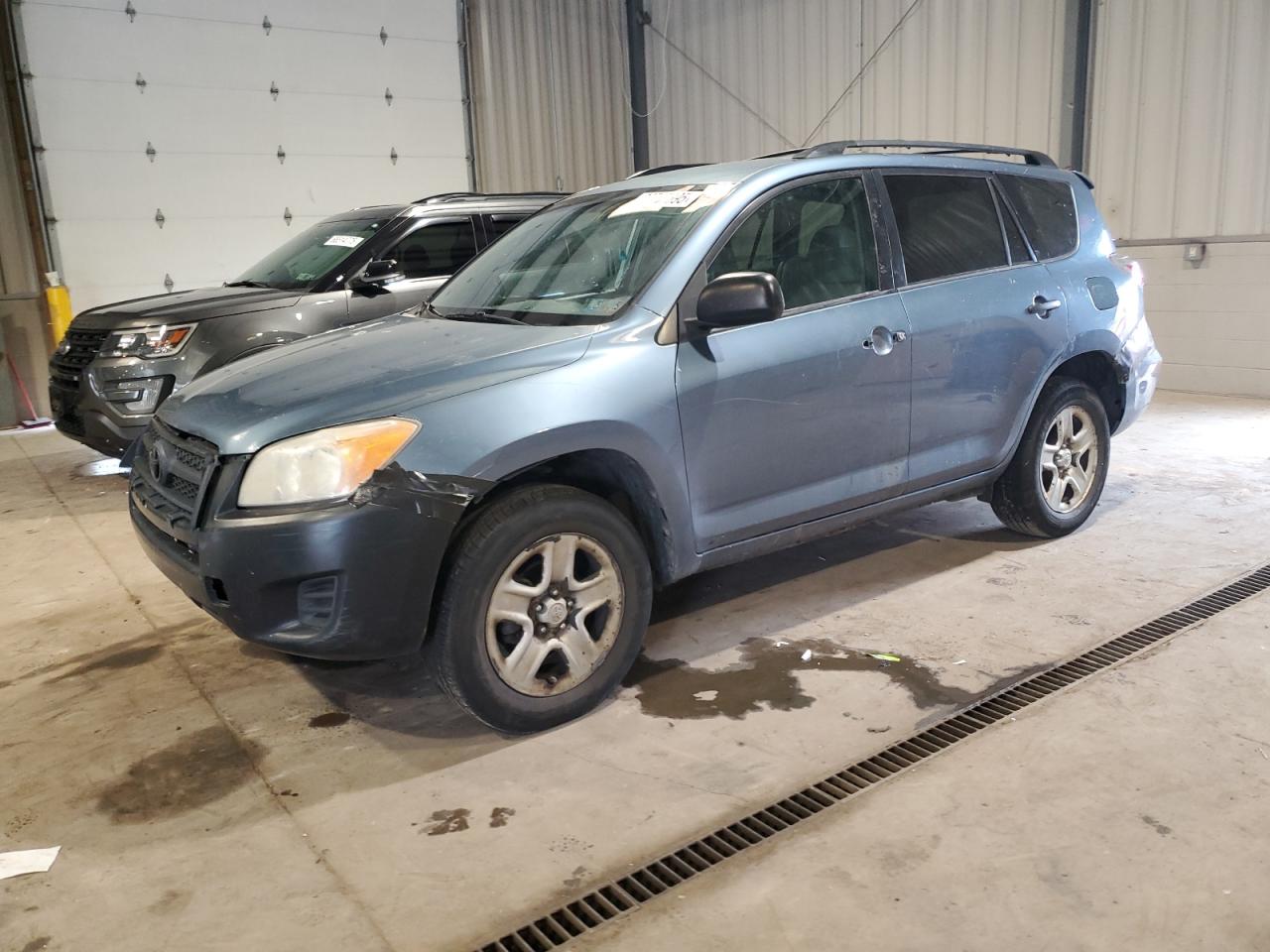 TOYOTA RAV4 2012