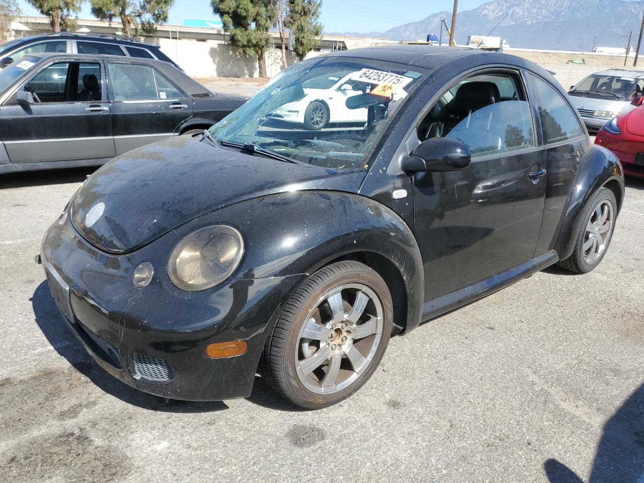 VOLKSWAGEN NEW BEETLE 2003